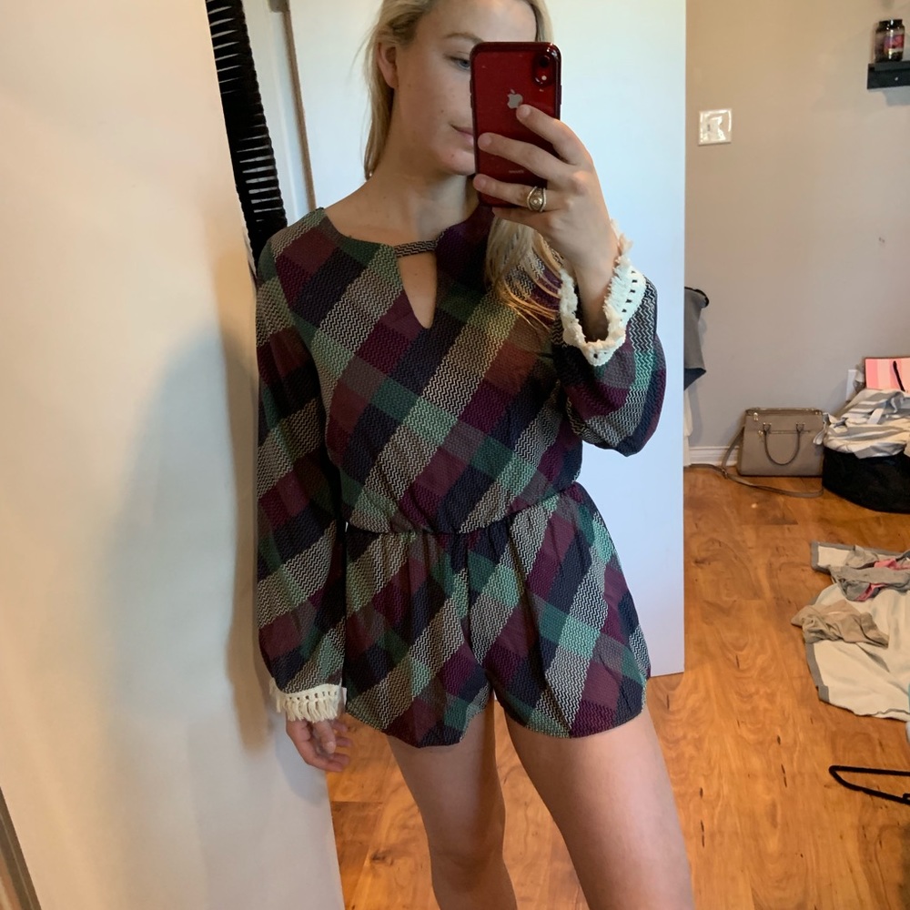 Romper - Picture 2 of 5